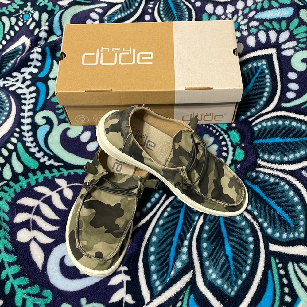 Wendy Camo Hey Dude shoes